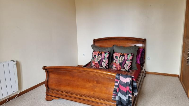 Maison - 198 m² - 14 pièces