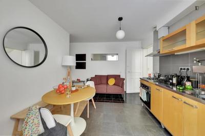 Chambre - 11 m² - 4 pièces