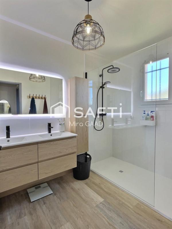 Maison - 95 m² - 4 pièces