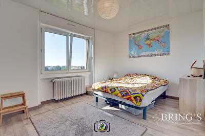 Appartement - 80 m² - 5 pièces