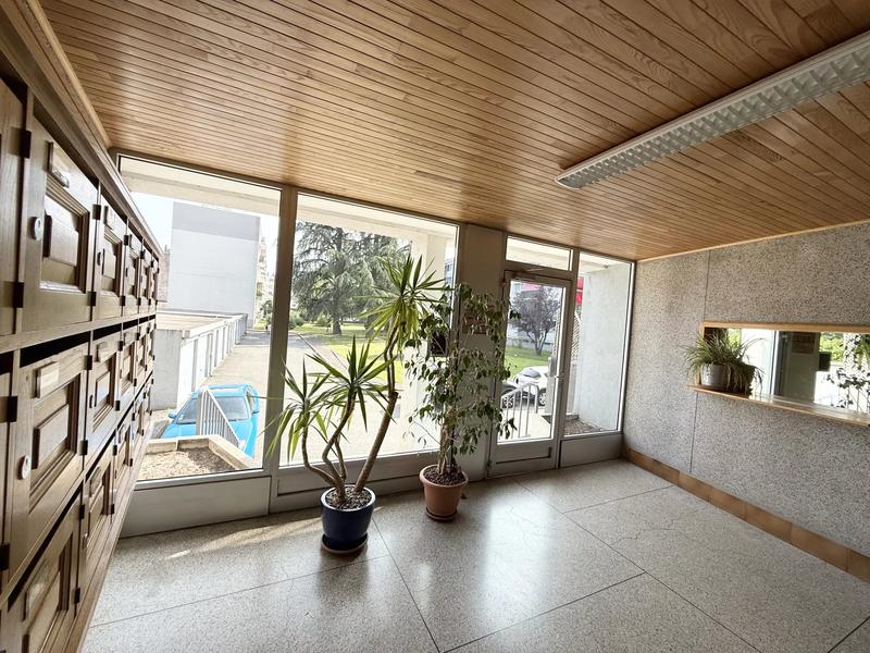 Appartement - 70 m² - 4 pièces