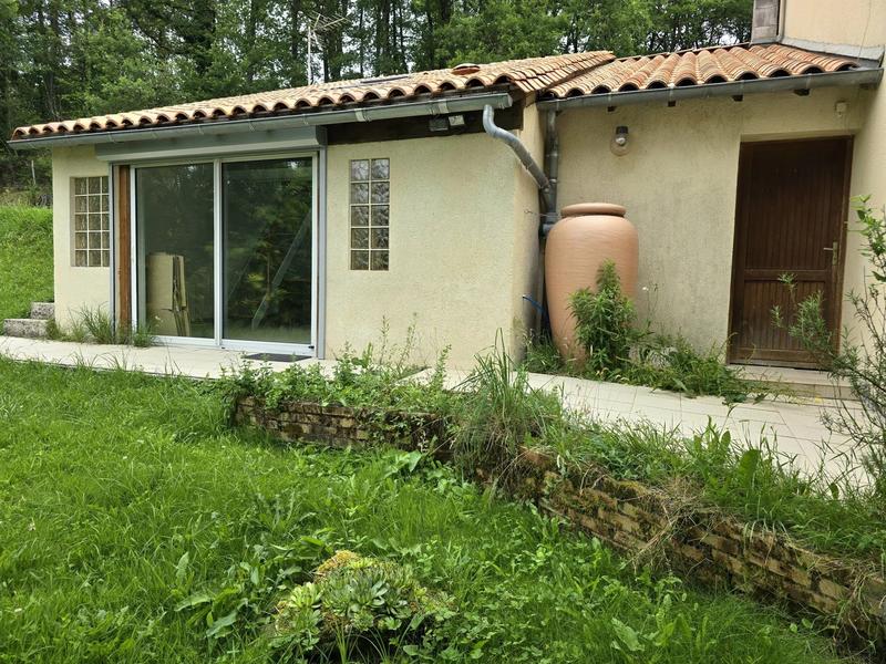 Maison - 282 m² - 11 pièces