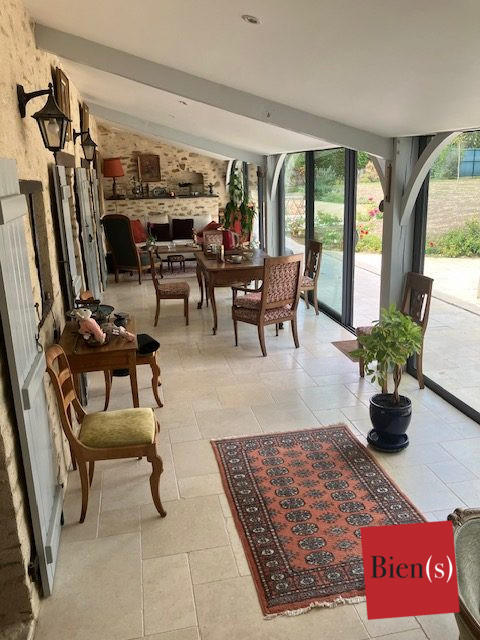 Maison ancienne - 237 m² - 8 pièces