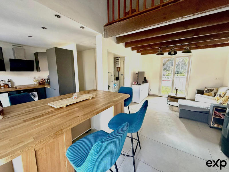 Maison - 90 m² - 4 pièces