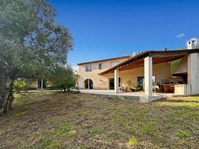 Maison - 162 m² - 6 pièces