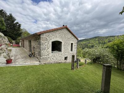 Corps de ferme - 250 m² - 7 pièces