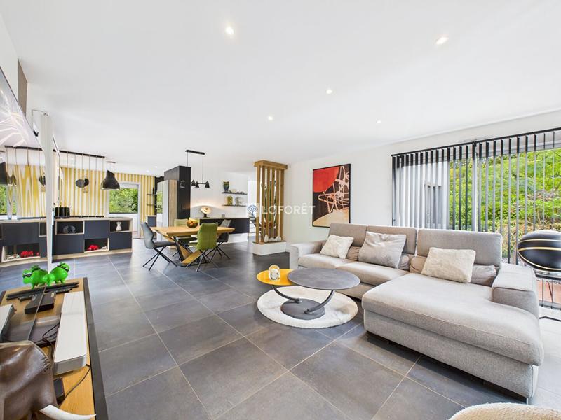 Maison - 131 m² - 6 pièces