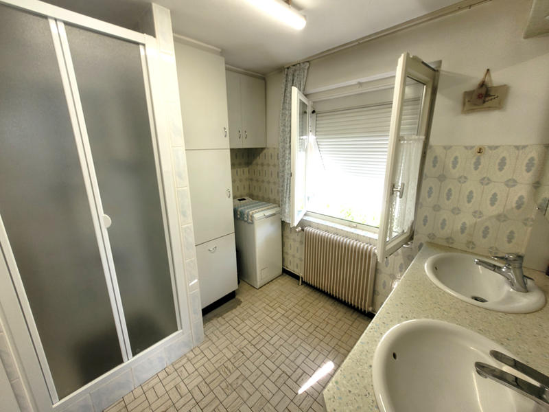 Maison - 220 m² - 10 pièces