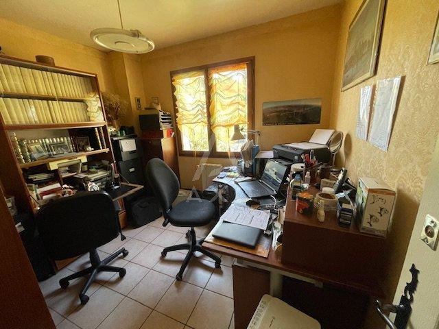 Maison - 143 m² - 7 pièces