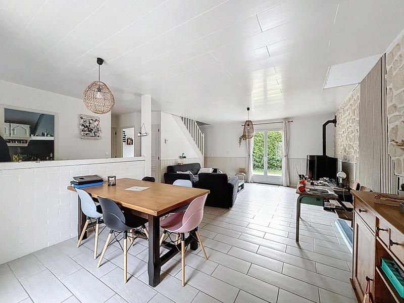 Maison - 100 m² - 6 pièces