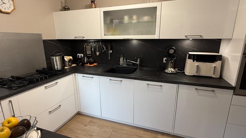 Appartement - 85 m² - 4 pièces