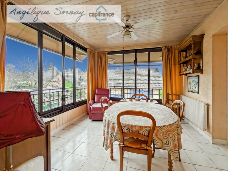 Maison - 207 m² - 7 pièces