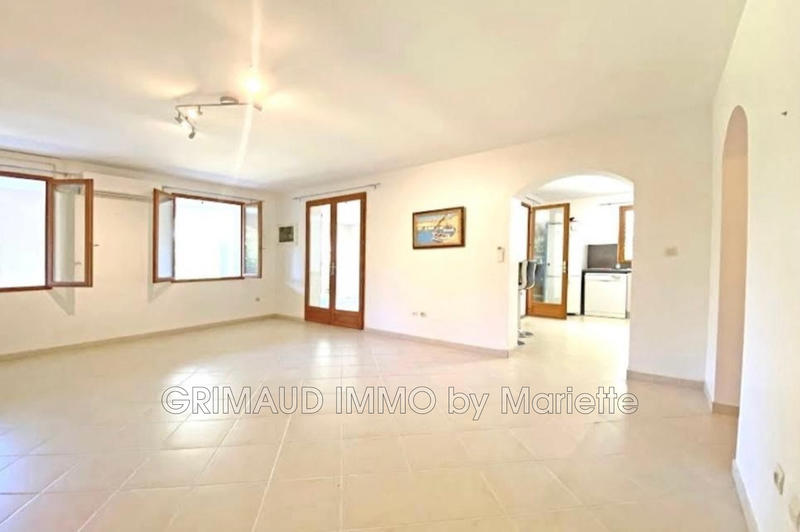 Maison - 199 m² - 6 pièces