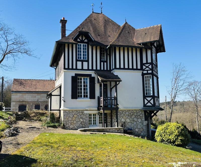 Maison ancienne - 183 m² - 11 pièces