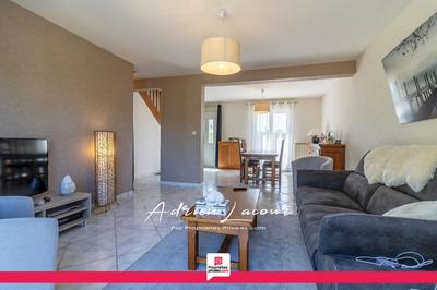 Maison - 107 m² - 7 pièces