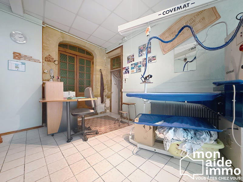 Maison - 400 m² - 15 pièces