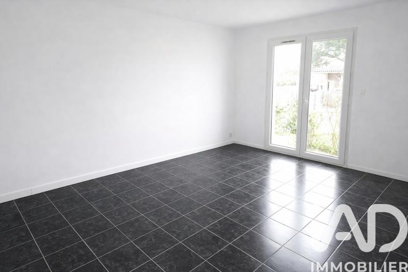Maison - 251 m² - 10 pièces