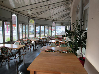 Maison - 2 000 m² - 23 pièces