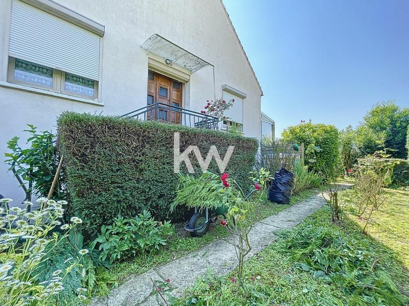 Pavillon - 136 m² - 6 pièces