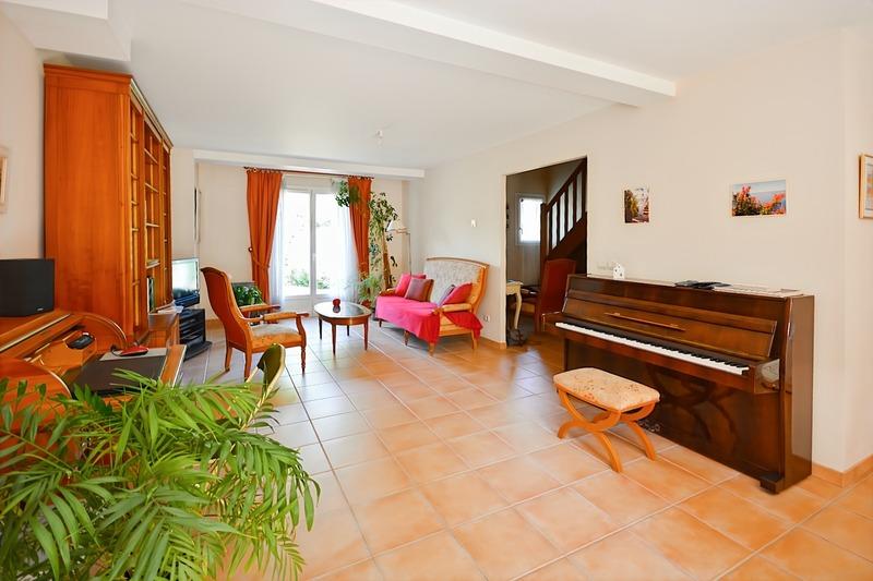 Maison - 163 m² - 5 pièces