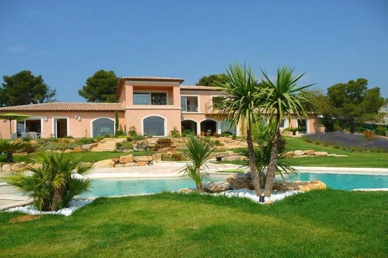 Villa - 780 m² - 7 pièces