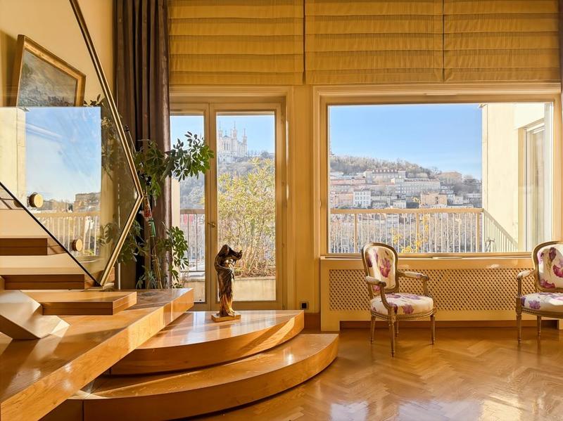 Duplex - 222 m² - 4 pièces