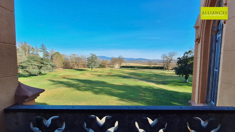 Fonds de commerce - Local commercial - 1 190 000 m²