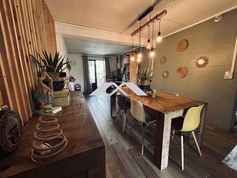 Maison - 140 m² - 5 pièces