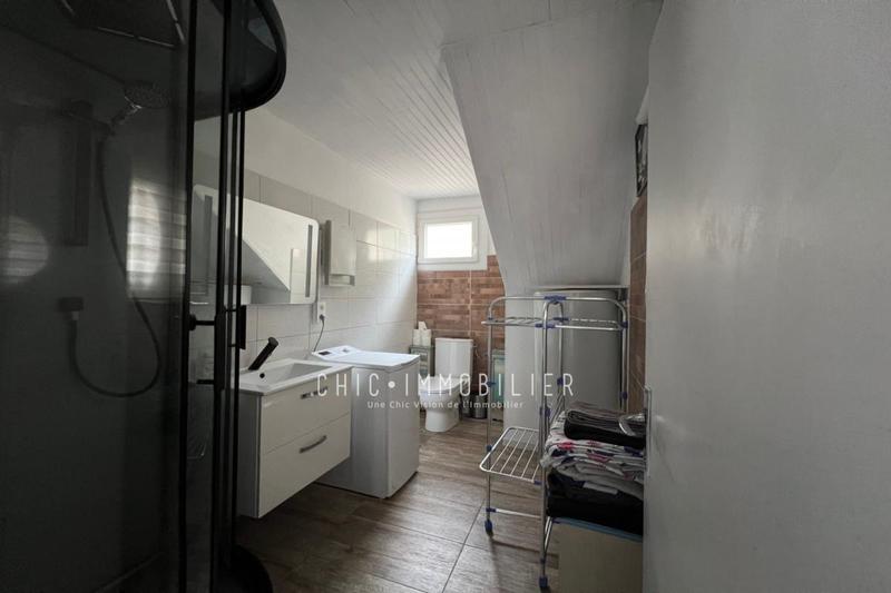 Maison - 140 m² - 9 pièces