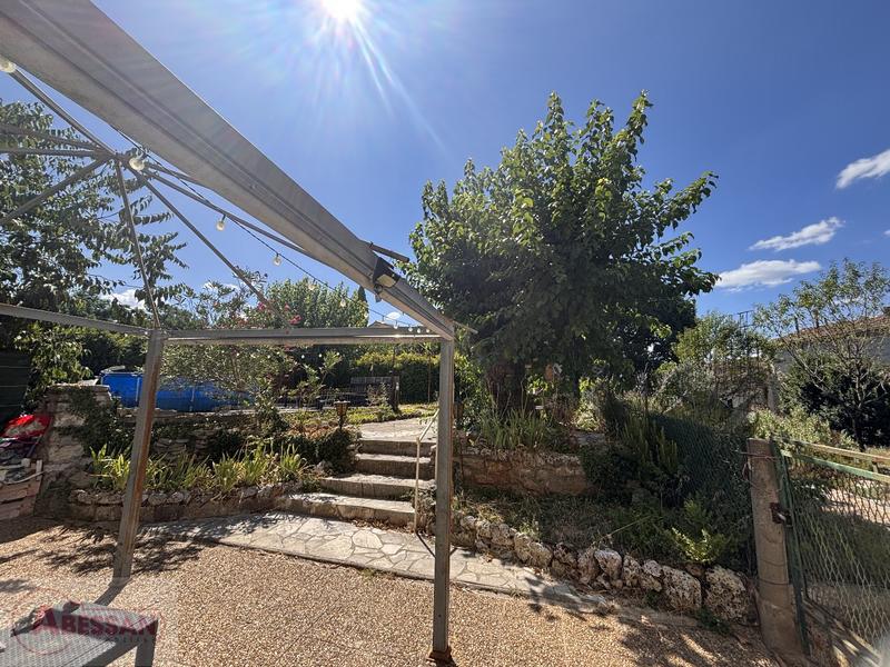 Maison en pierre - 205 m² - 8 pièces