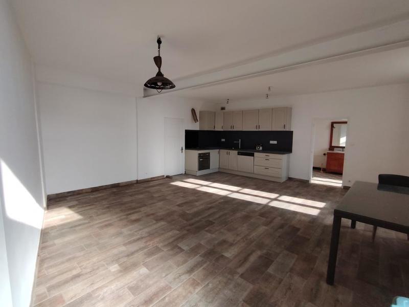 Corps de ferme - 180 m² - 6 pièces