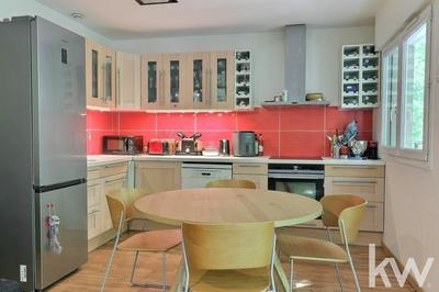 Appartement - 85 m² - 4 pièces