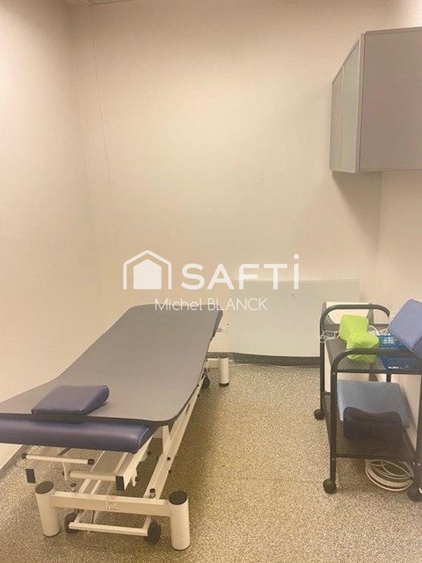 Local commercial - 92 m² - 9 pièces