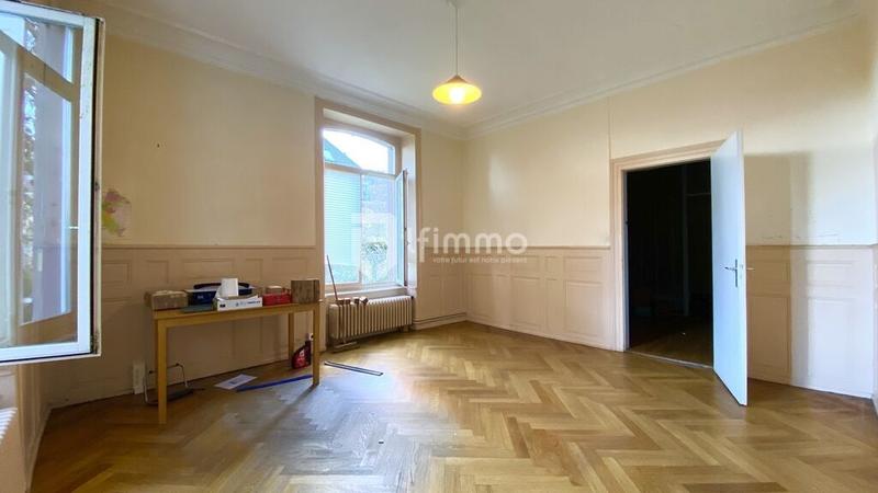 Maison de maîtres - 366 m² - 12 pièces