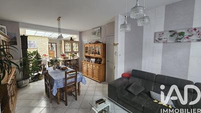 Maison - 83 m² - 4 pièces
