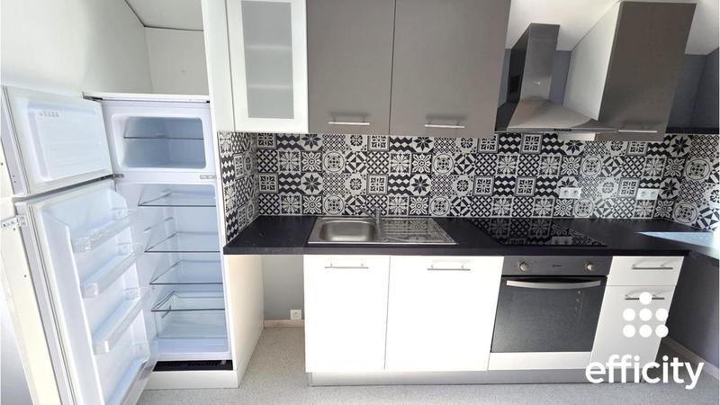 Maison - 96 m² - 5 pièces