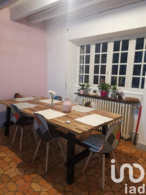 Maison - 206 m² - 7 pièces