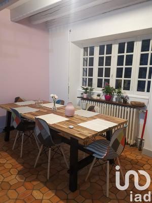 Maison - 206 m² - 7 pièces