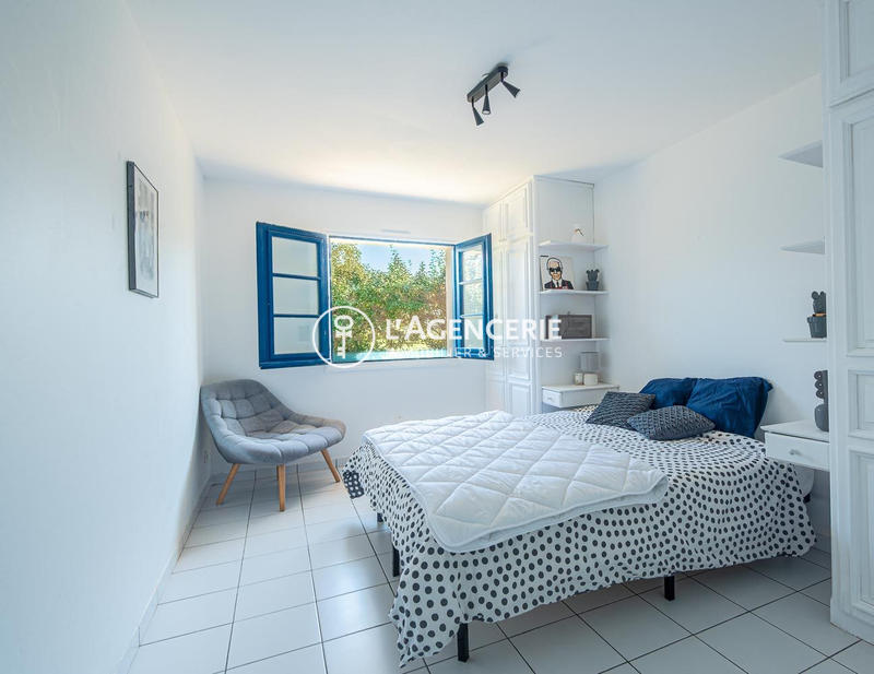 Maison - 137 m² - 5 pièces