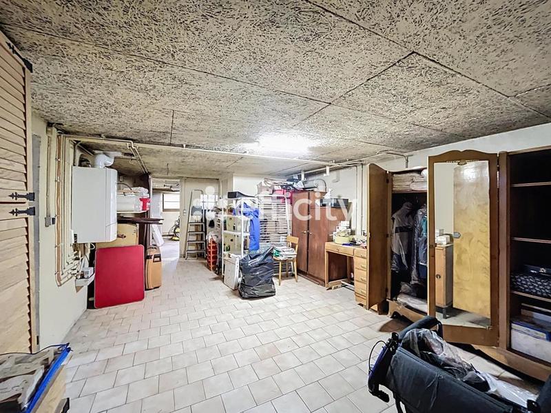 Maison - 85 m² - 5 pièces