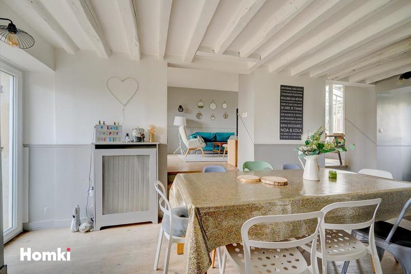 Maison - 181 m² - 6 pièces