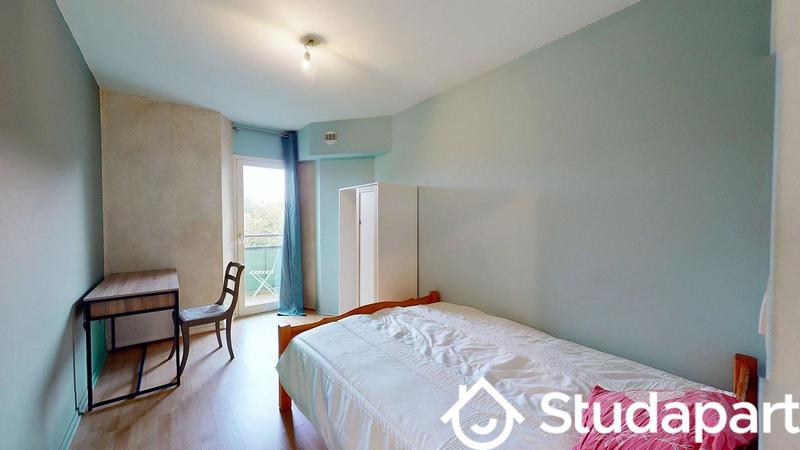 Chambre - 9 m² - 1 pièce