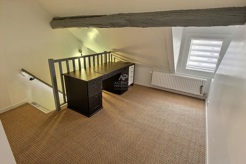 Maison - 180 m² - 6 pièces