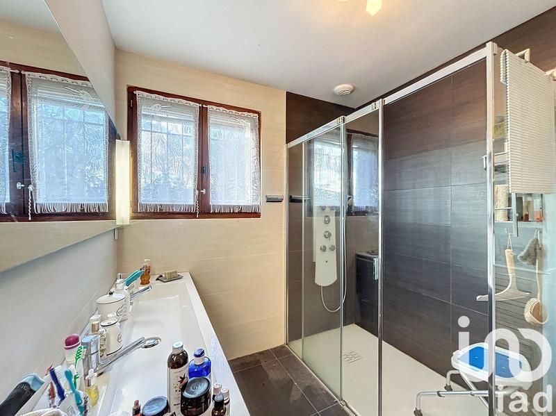 Maison - 107 m² - 5 pièces