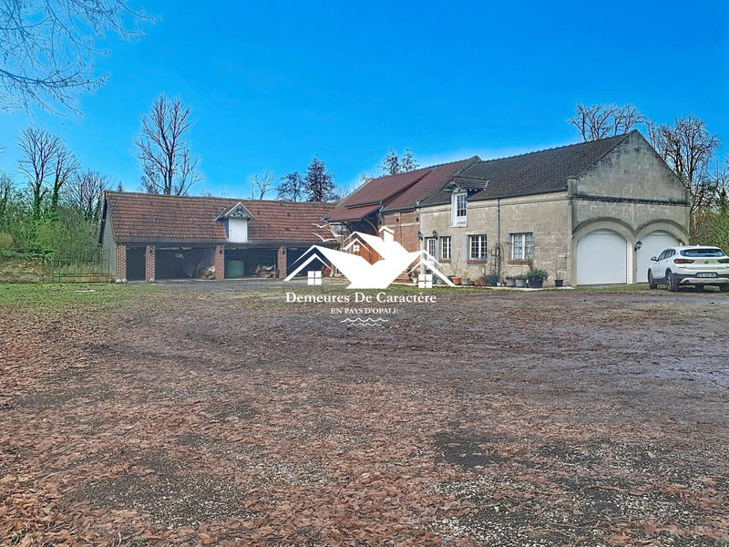 Maison - 297 m² - 6 pièces