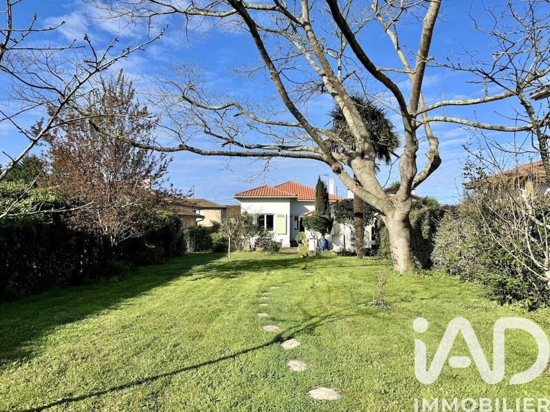 Maison - 101 m² - 4 pièces