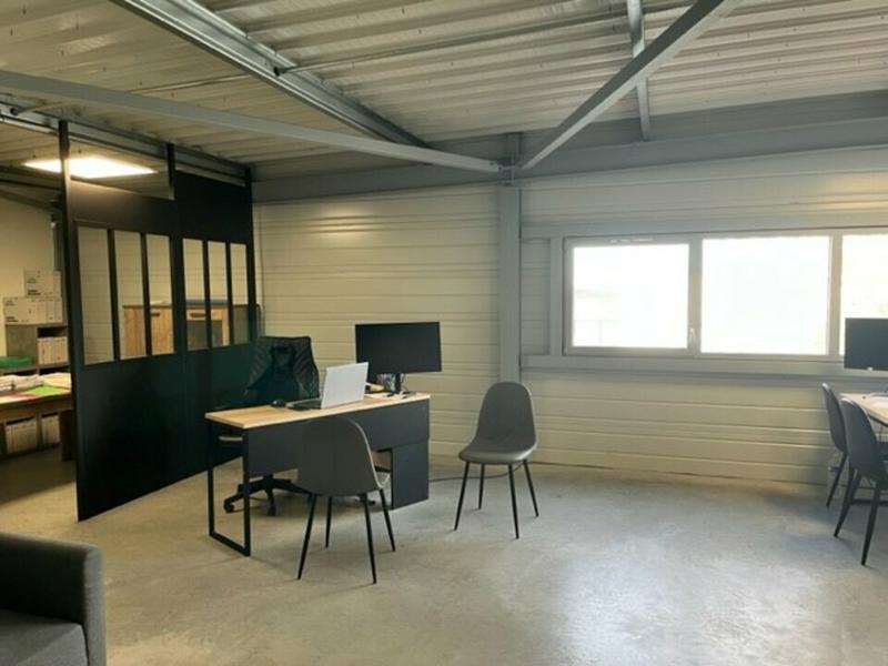 Local d'activité / Entrepôt - 258 m²