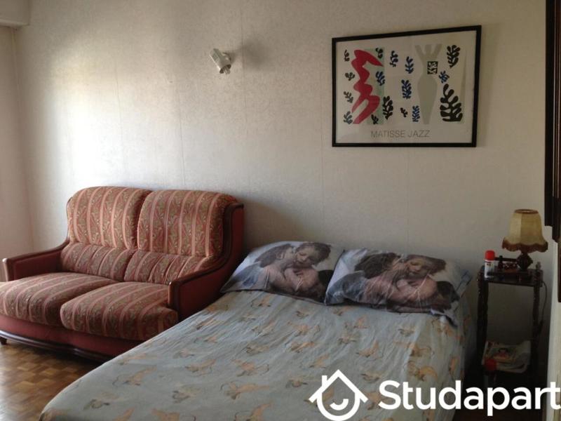 Chambre - 14 m² - 1 pièce