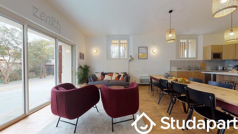 Chambre - 9 m² - 1 pièce