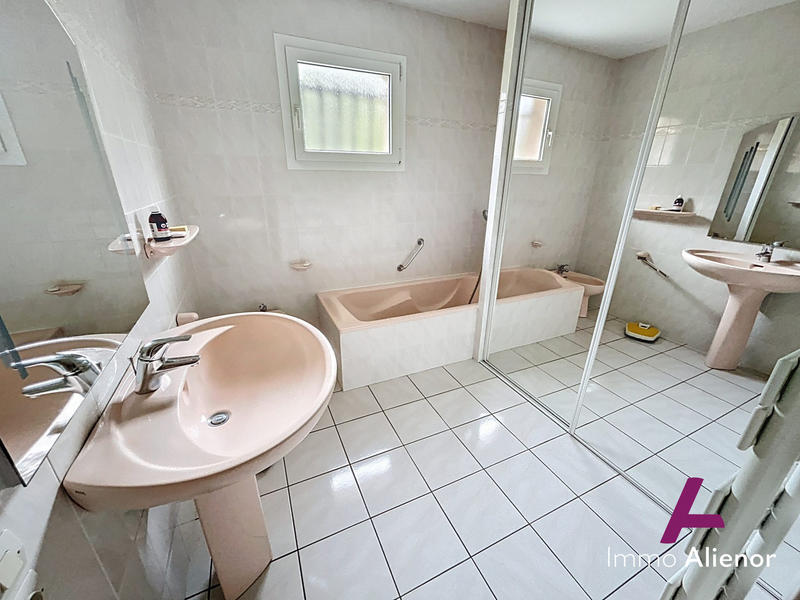 Maison - 165 m² - 6 pièces